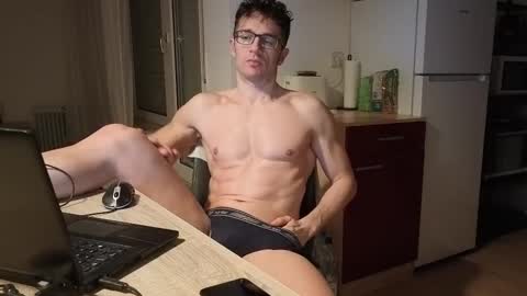 Mick online show from February 2025 10:09:01 PM