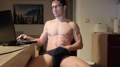 Mick online show from March 2025 04:43:02 AM