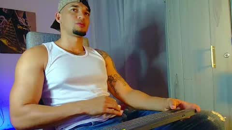 Snapshot of fabi_calde chatting on April 2026 02:20:01 AM fabi online show from April 2026 02:20:01 AM
