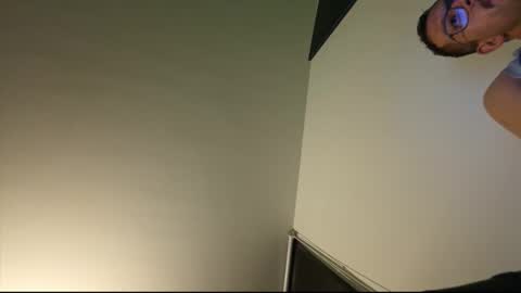 fabistrubis online show from December 2025 05:24:02 AM