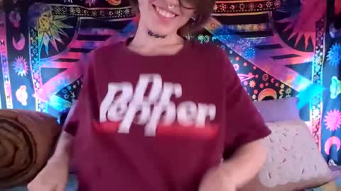 Snapshot of faerienugs chatting on April 2026 10:25:02 PM Faerie 3 online show from April 2026 10:25:02 PM