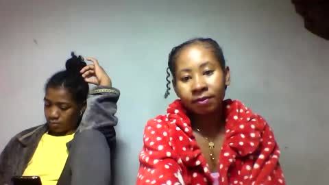 faiqua95 online show from May 2026 08:04:02 PM