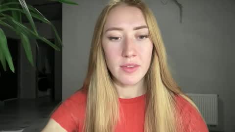 fairy_face online show from October 2025 09:04:02 PM