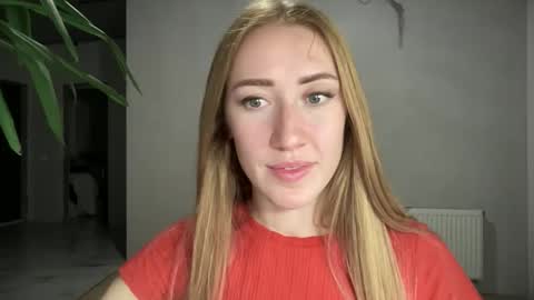 fairy_face online show from October 2025 09:50:02 PM