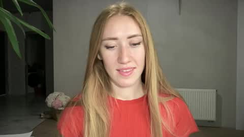 fairy_face online show from October 2025 05:24:02 PM