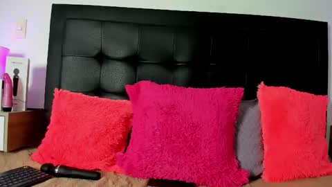 Natalye online show from March 2026 04:45:02 AM