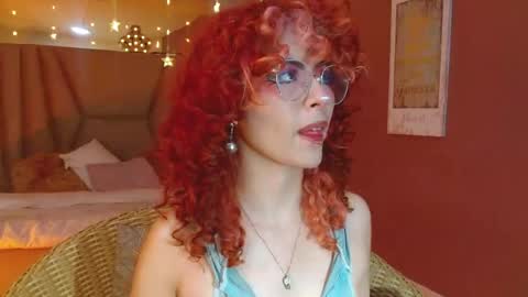 Snapshot of fairy_sweet_ chatting on April 2026 09:45:02 PM FAIRY online show from April 2026 09:45:02 PM