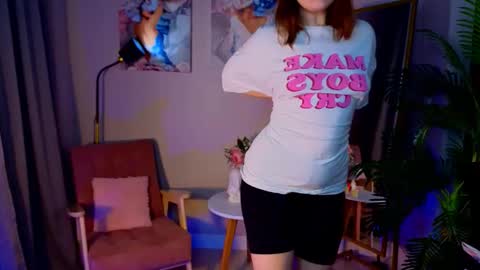 Snapshot of fairy_tara chatting on November 2025 09:21:02 PM Tara online show from November 2025 09:21:02 PM