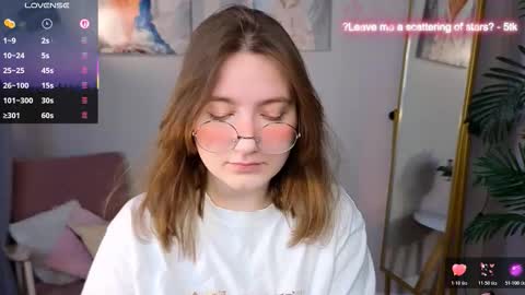 Snapshot of fairy_tara chatting on November 2025 09:17:01 PM Tara online show from November 2025 09:17:01 PM