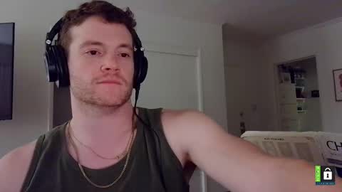 Snapshot of fairybae5 chatting on March 2025 06:21:01 AM Travis online show from March 2025 06:21:01 AM