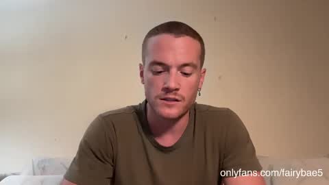 Snapshot of fairybae5 chatting on September 2025 05:11:02 AM Travis online show from September 2025 05:11:02 AM