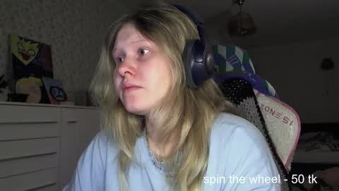 Arisha online show from November 2025 07:41:02 PM