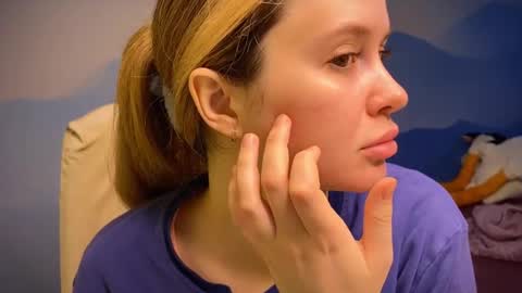 Snapshot of fairyilona chatting on September 2025 07:46:01 AM Ilona online show from September 2025 07:46:01 AM