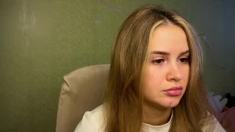 Ilona online show from April 2026 08:48:01 AM