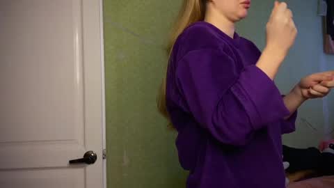 Ilona online show from April 2026 08:46:01 AM