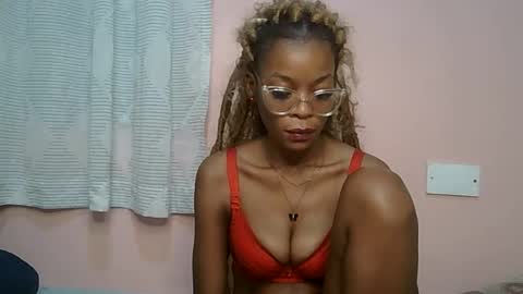 faizah_ online show from May 2026 10:41:02 PM