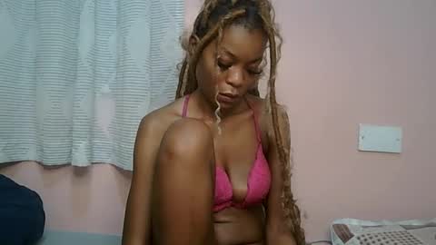 faizah_ online show from May 2026 11:36:01 AM