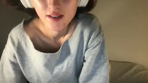 Haydee online show from November 2025 03:28:01 AM