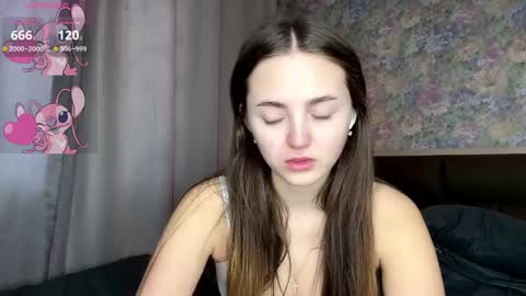 Erika online show from April 2026 08:04:01 AM