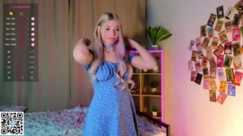 Emilia online show from February 2025 04:08:02 AM