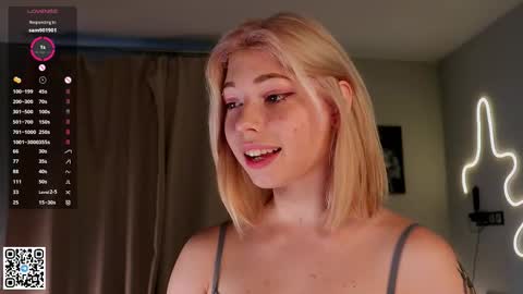 Emilia online show from September 2025 04:12:02 AM