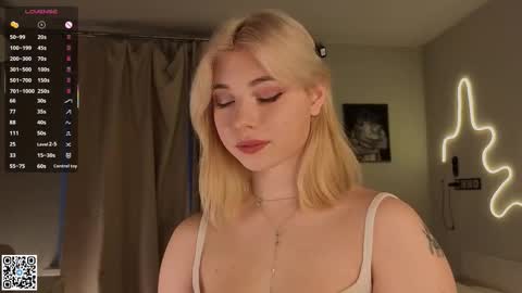 Emilia online show from November 2025 04:26:02 AM