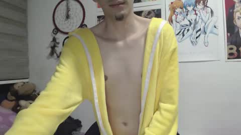 Snapshot of fall_dutt chatting on October 2025 06:44:02 AM fall_dutt online show from October 2025 06:44:02 AM