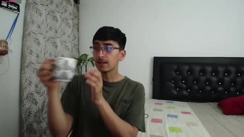 Snapshot of fallgays chatting on September 2025 11:51:02 PM FallGays online show from September 2025 11:51:02 PM