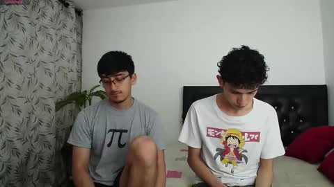 Snapshot of fallgays chatting on October 2025 12:09:01 AM FallGays online show from October 2025 12:09:01 AM