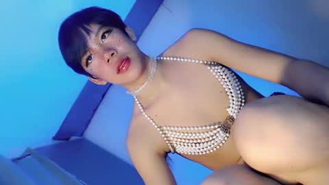 Ivy Lauren online show from February 2025 09:19:01 PM