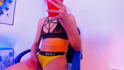 Andrea online show from February 2025 04:23:02 PM