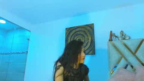 Andrea online show from December 2025 08:10:01 AM