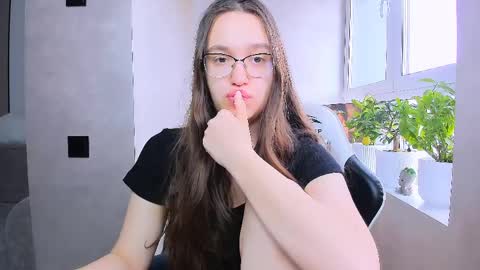 Snapshot of fancy_bunny chatting on April 2026 07:09:01 AM fancy bunny online show from April 2026 07:09:01 AM