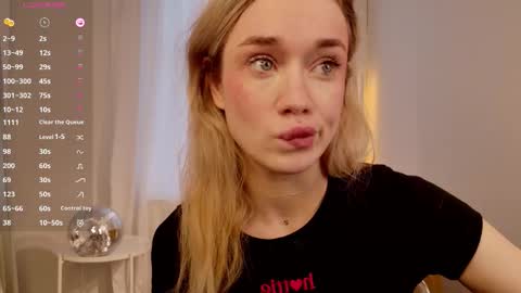 fancyamelia online show from September 2025 12:30:01 PM