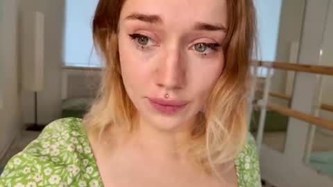 Snapshot of fancyamelia chatting on July 2026 06:39:02 AM fancyamelia online show from July 2026 06:39:02 AM