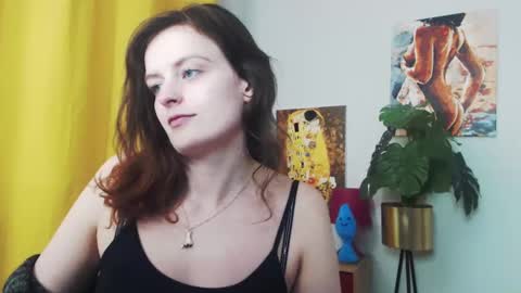 Nadine online show from December 2024 12:30:01 PM