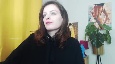 Nadine online show from February 2025 09:24:02 AM