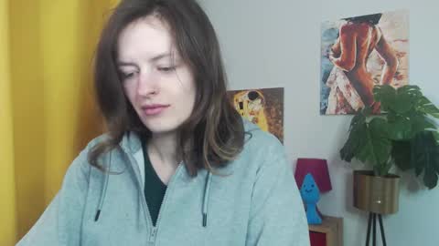 Nadine online show from November 2025 05:46:02 AM