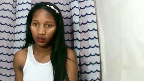 faniriah27 online show from September 2025 09:16:01 PM