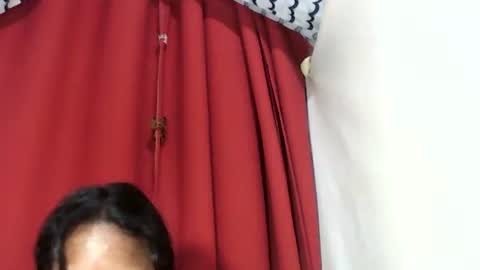 faniriah27 online show from September 2025 06:35:02 PM