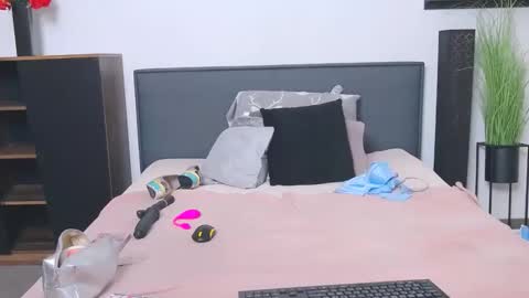 Snapshot of fannie_roberts chatting on September 2025 05:00:02 AM Fannie online show from September 2025 05:00:02 AM