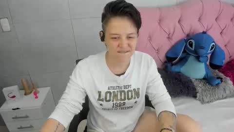 Snapshot of fanny_18 chatting on January 2026 02:58:02 AM FANNY online show from January 2026 02:58:02 AM