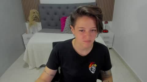 Snapshot of fanny_18 chatting on June 2026 01:24:02 PM FANNY online show from June 2026 01:24:02 PM