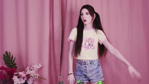 Snapshot of fannygales chatting on January 2025 07:14:02 PM Kim online show from January 2025 07:14:02 PM