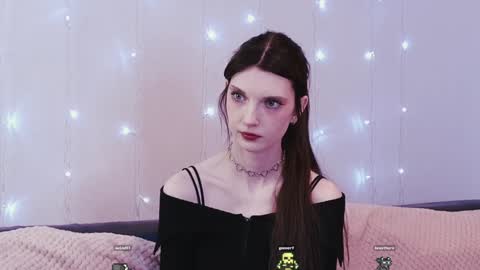 Snapshot of fannygales chatting on January 2025 10:27:02 PM Kim online show from January 2025 10:27:02 PM