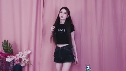 Snapshot of fannygales chatting on January 2025 07:11:01 PM Kim online show from January 2025 07:11:01 PM