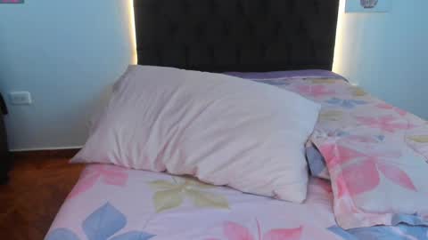 Snapshot of fantastic_asians2 chatting on March 2026 05:19:01 PM Ale online show from March 2026 05:19:01 PM