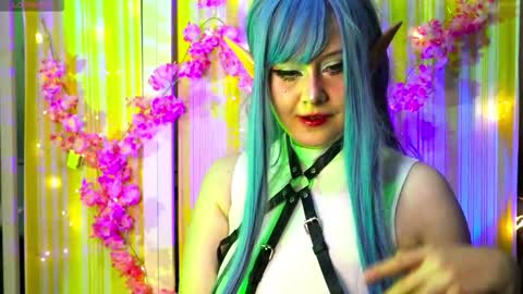 Snapshot of fantastic_fairy chatting on November 2025 10:32:01 PM Fairy online show from November 2025 10:32:01 PM