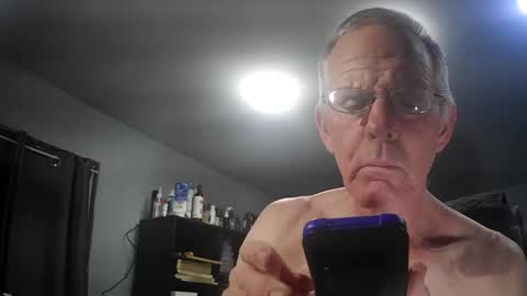 Snapshot of fantasyresort chatting on April 2026 02:58:01 AM fantasyresort online show from April 2026 02:58:01 AM