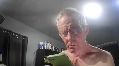 Snapshot of fantasyresort chatting on April 2026 03:04:02 AM fantasyresort online show from April 2026 03:04:02 AM